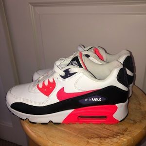 Nike Air Max 90 Essential “Raptors”